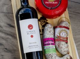 Bebe vino y come queso, y llegarás a viejo Envío Gratis