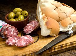 Bebe vino y come queso, y llegarás a viejo Envío Gratis