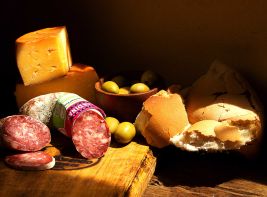 Bebe vino y come queso, y llegarás a viejo Envío Gratis